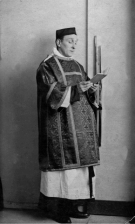 Mr Smart, sacristan at St Michael's, 1915